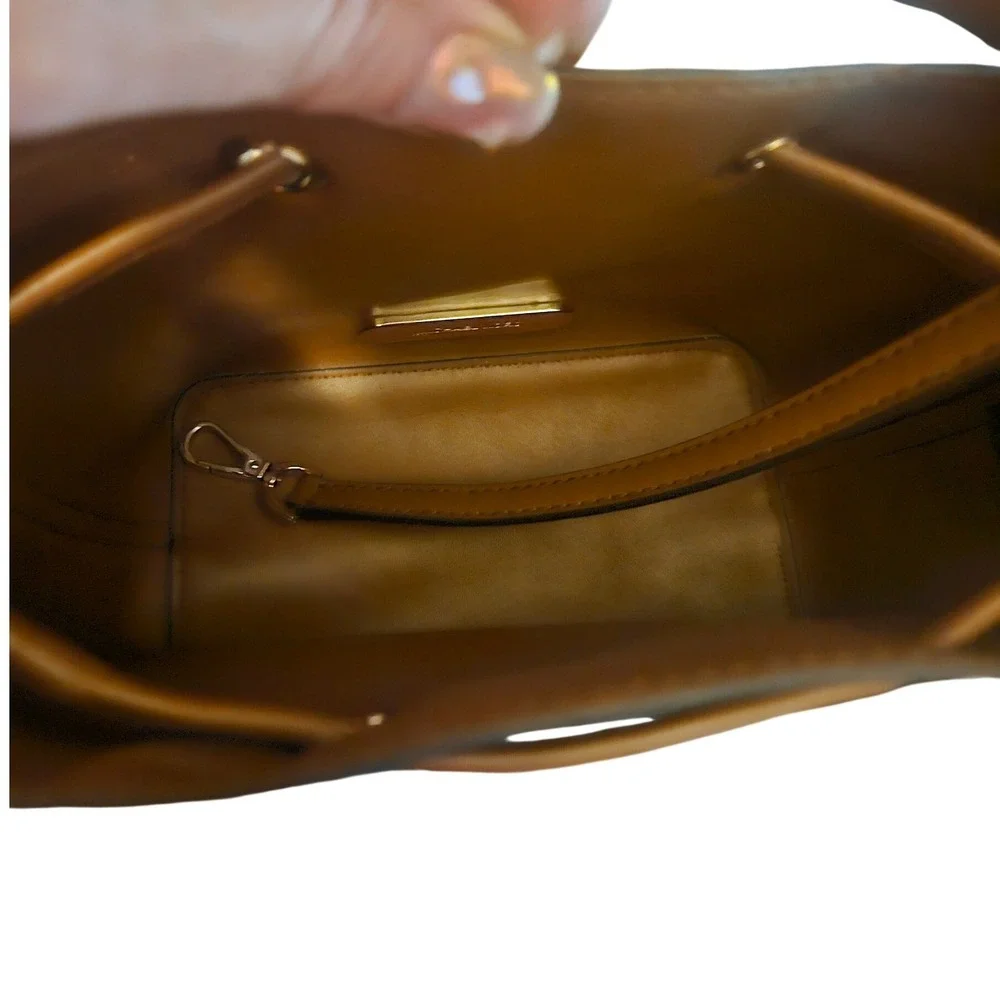 Michael Kors Suri Small Bucket Bag Brown MK Monogram Logo Crossbody‎ Handbag - Picture 5 of 9
